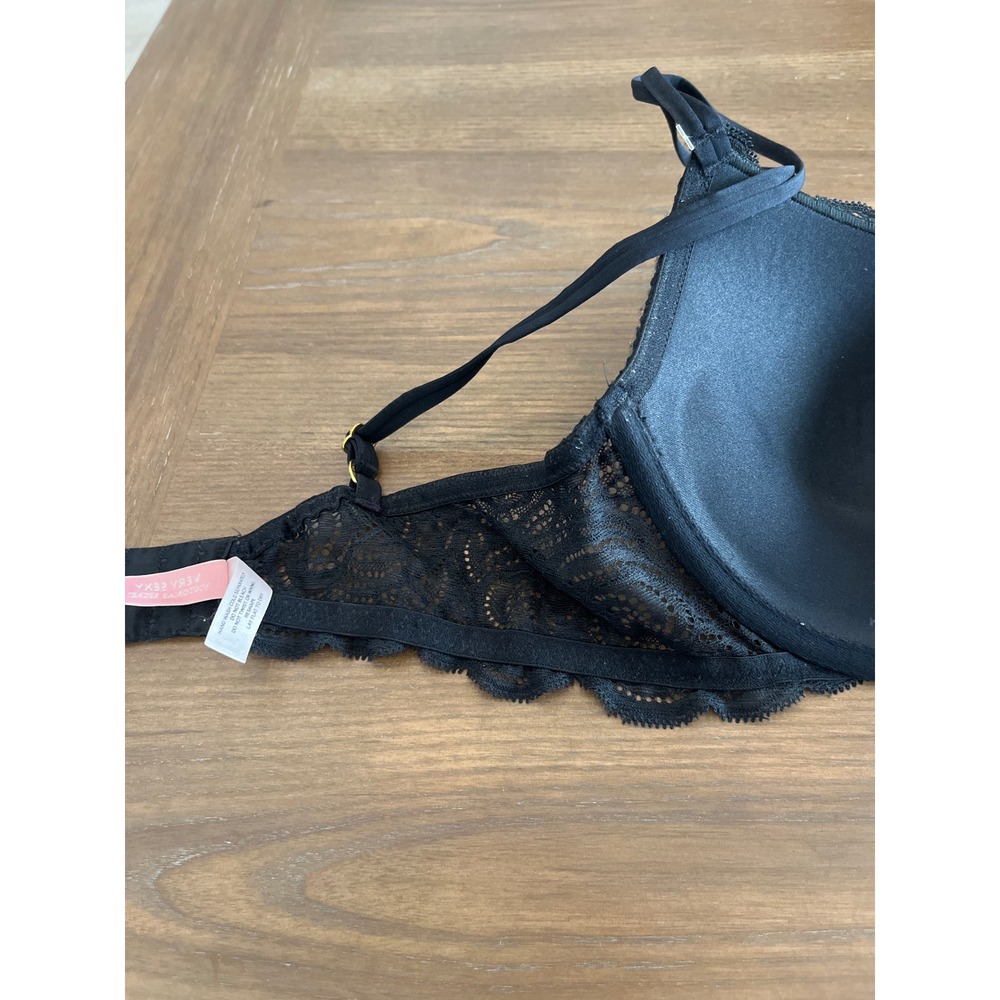 Victoria's Secret Very Sexy Black‎ Lace Push Up Bra 36D - Picture 7 of 7